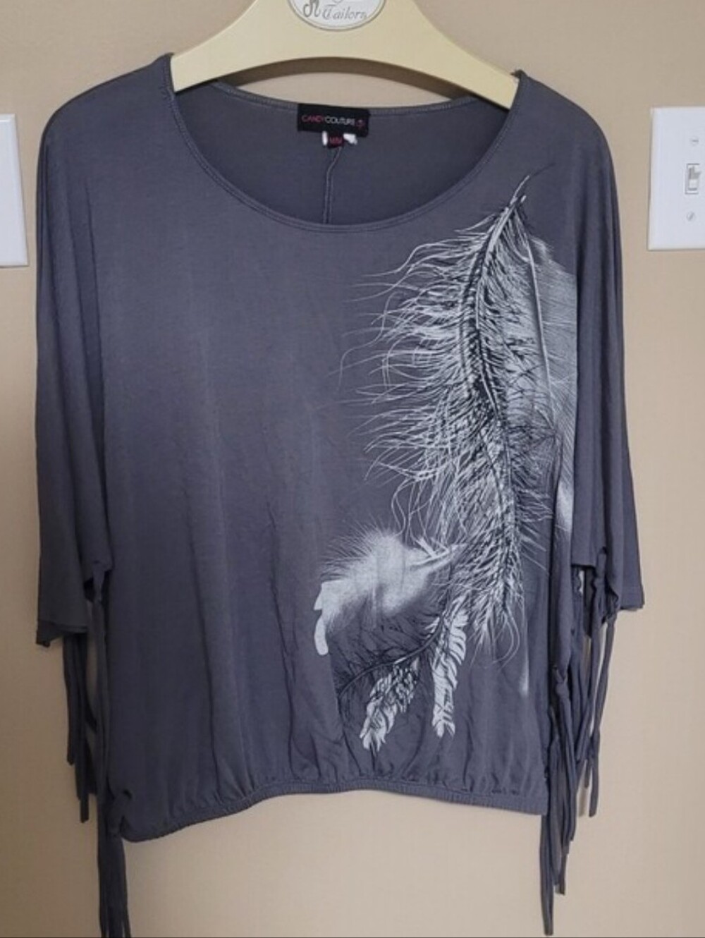 Candy Couture Gray Feather Graphic Fringe Top – Size M